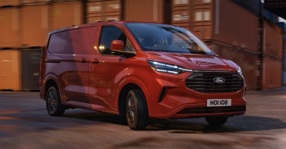 Exploring the All-New Ford Transit Custom vs Its Predecessor