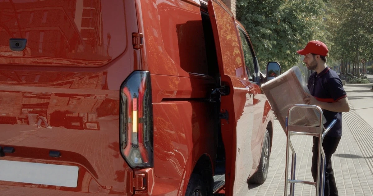 Transit Custom Delivery Assist with power slide load doors