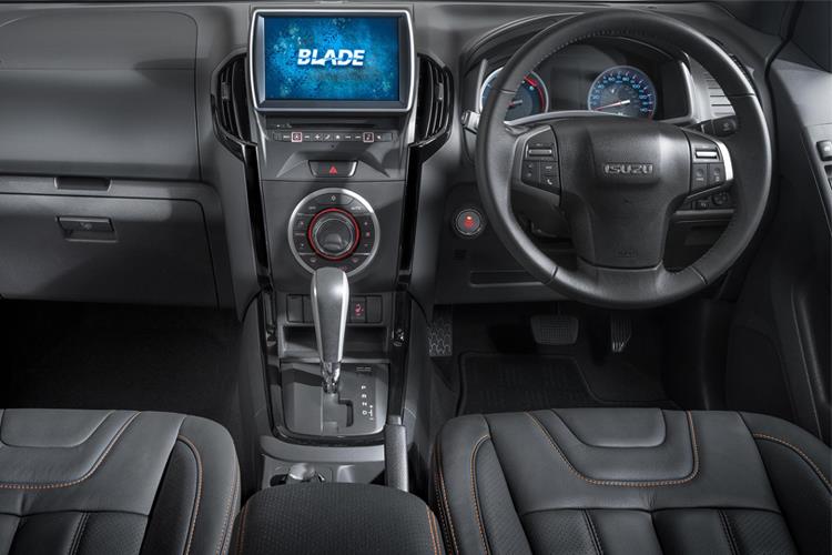 Isuzu D-Max  Double Cab Pick Up 1.9 164PS V-Cross 4x4, Interior thumbnail